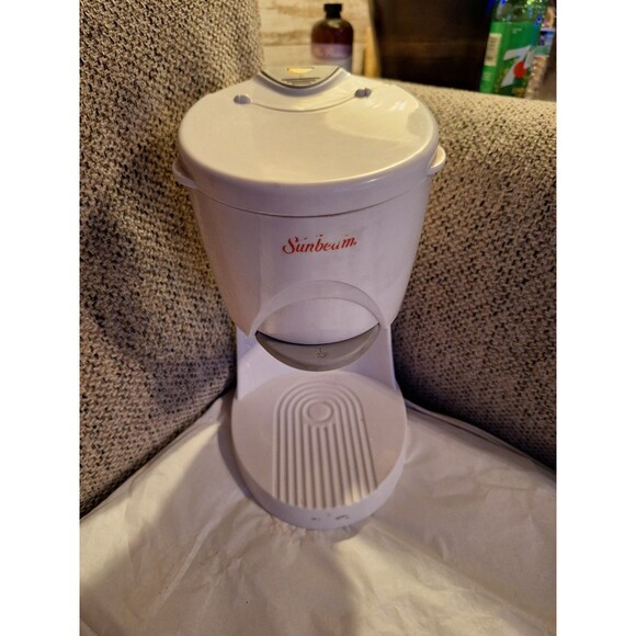 Sunbeam Hot Shot Hot Water Dispenser White Model 6170 16‎ Oz Tested Working USED - Picture 3 of 9